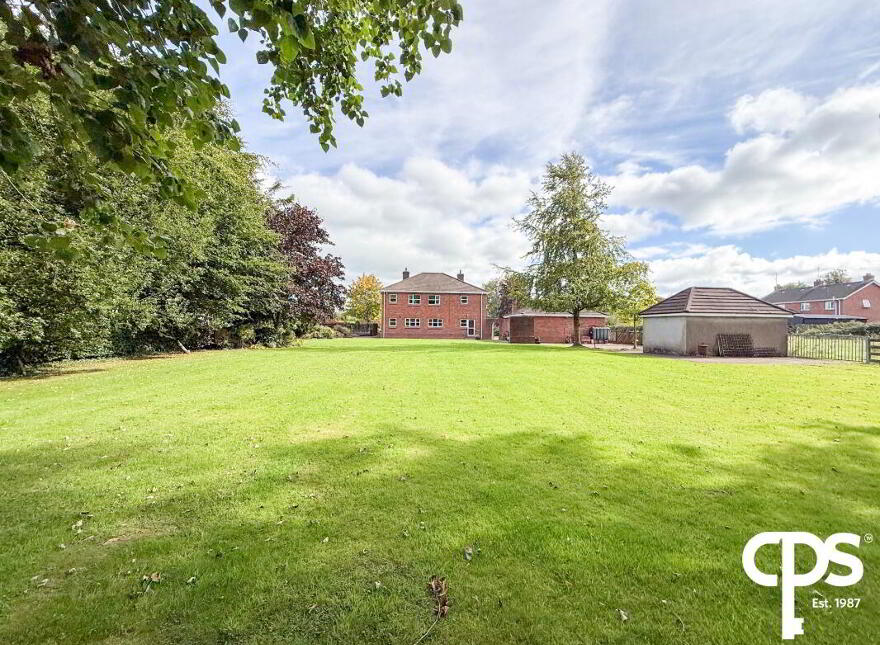 Laragh Lodge, 76 Maydown Road, Armagh, Dungannon, BT71 7LN