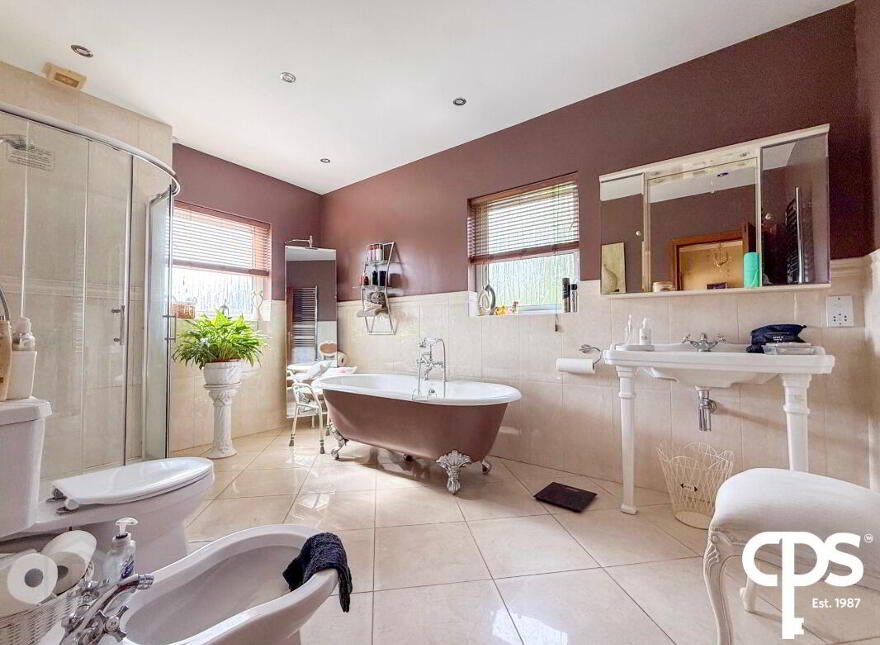 Laragh Lodge, 76 Maydown Road, Armagh, Dungannon, BT71 7LN