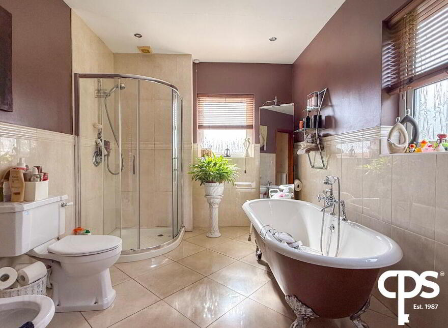 Laragh Lodge, 76 Maydown Road, Armagh, Dungannon, BT71 7LN