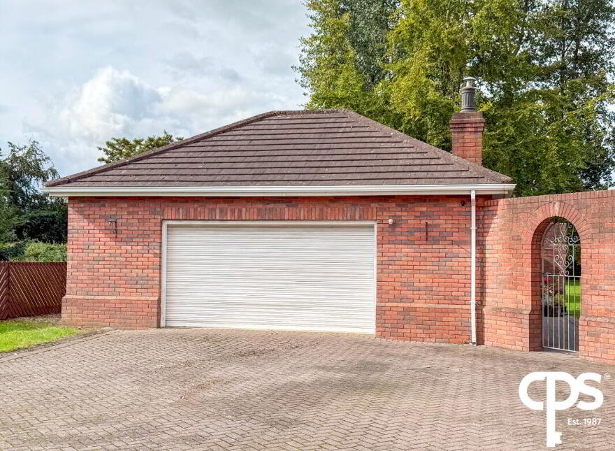 Laragh Lodge, 76 Maydown Road, Armagh, Dungannon, BT71 7LN