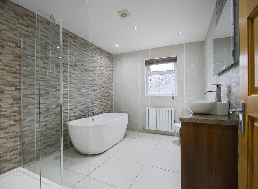 17 Glenavy Road, Glenavy, BT29 4LE