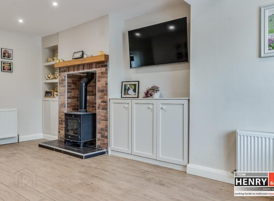 6 Lough Terrace, Newmills, Dungannon, BT71 4ER