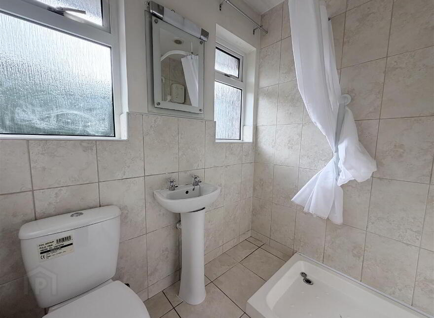 28 Seventree Road, Waterside, L'Derry, BT47 5QH