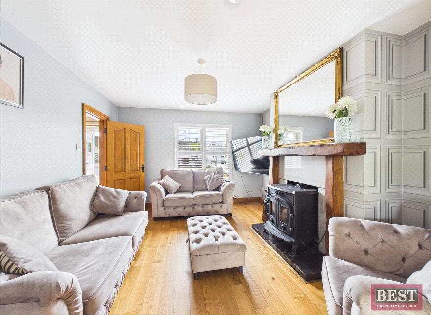 8 Aughan Grove, Poyntzpass, Newry, BT35 6UB