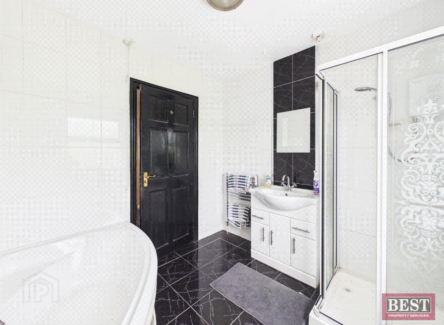 8 Aughan Grove, Poyntzpass, Newry, BT35 6UB