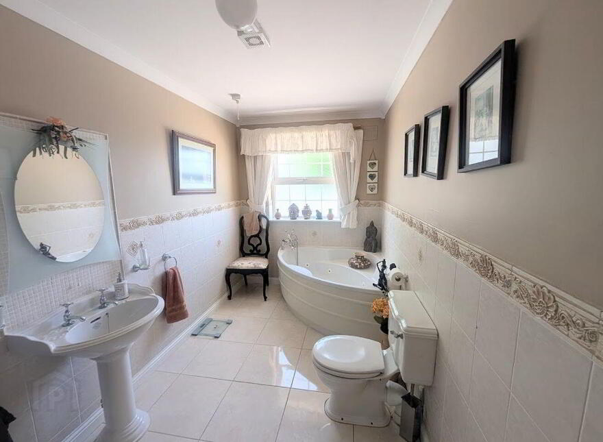 Dromakeenan, Boheraphuca, E53HK88