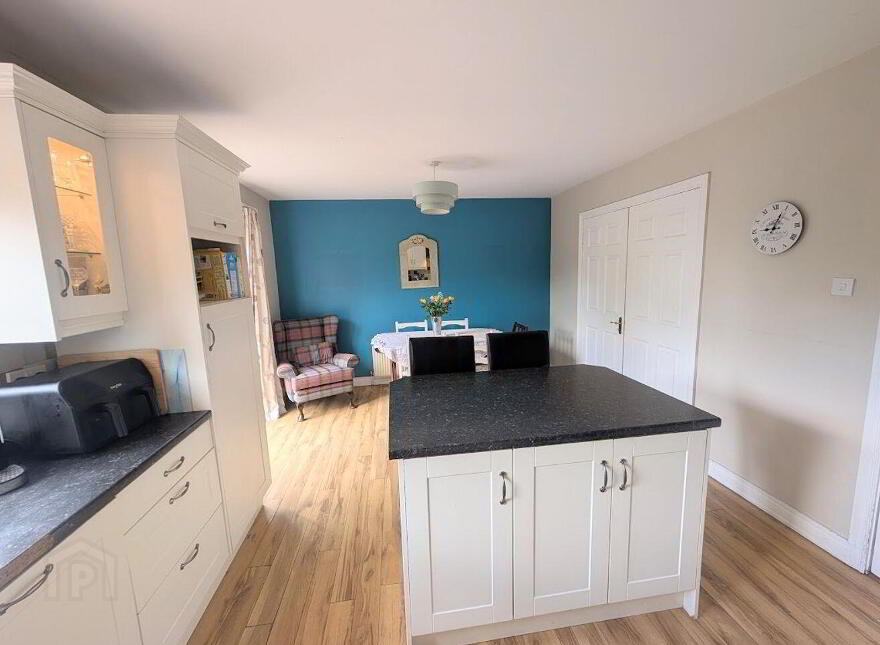 3 Coill Fuinseoige, St Conlan's Road, Nenagh, E45H966