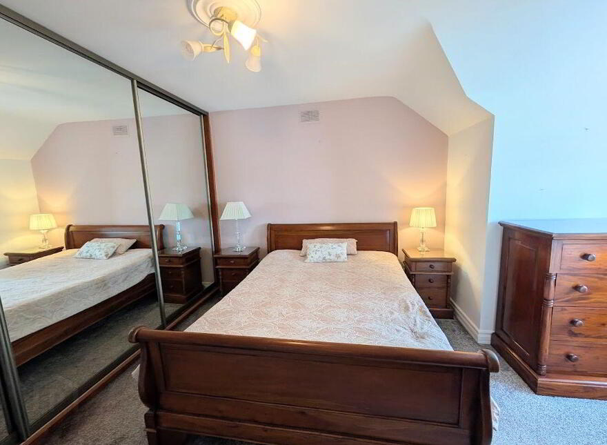 3 Coill Fuinseoige, St Conlan's Road, Nenagh, E45H966