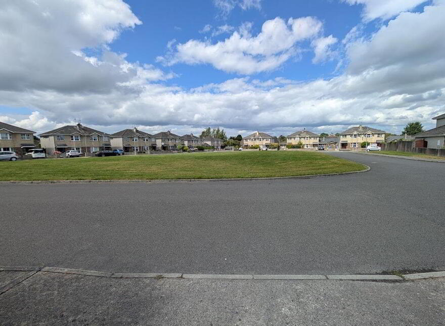 3 Coill Fuinseoige, St Conlan's Road, Nenagh, E45H966