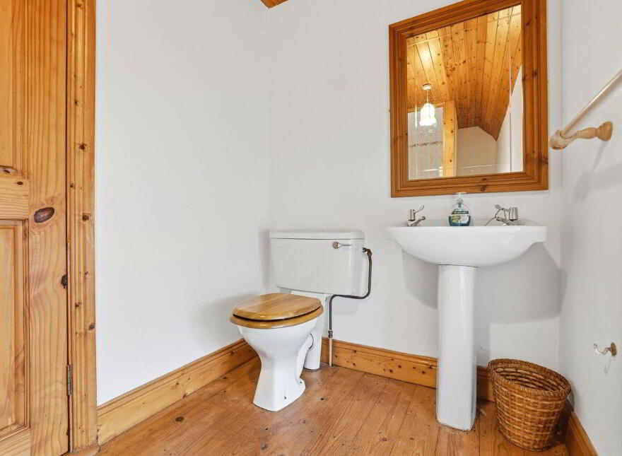 Beakstown Lodge, Beakstown, Holycross, E41WK85
