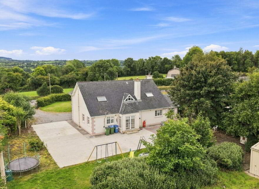 Adelaide House, Ballycrehane, Aherlow, E34HD85