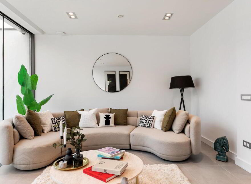 Solas, 3B Greenwich Court, Rathmines, Rathmines, D06C6F9