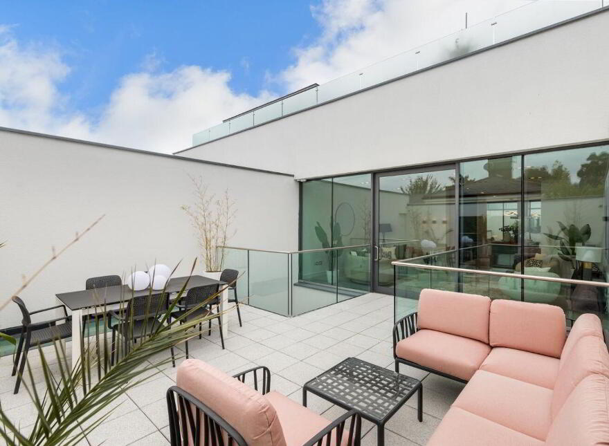 Solas, 3B Greenwich Court, Rathmines, Rathmines, D06C6F9