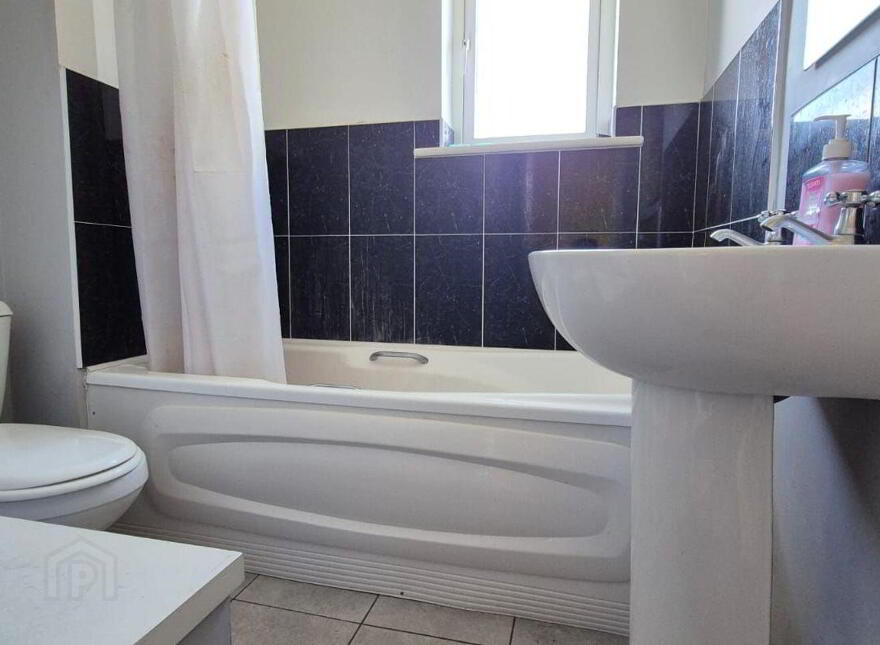 111 Clochrán, Kilcloghans, Tuam, H54E650