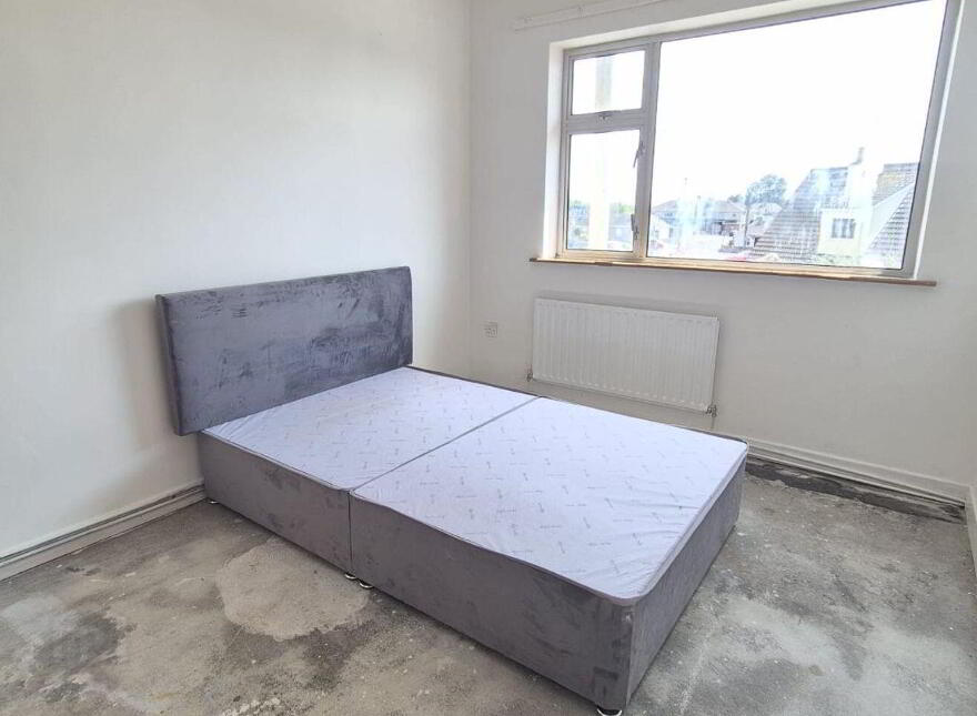 Dooneen, 4 Parkview Drive, Tuam, H54KN24