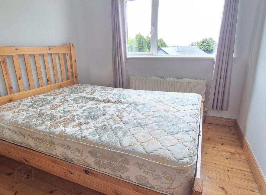 3 Lake View, Glenamaddy, F45XD50