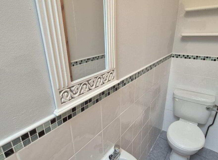 3 Lake View, Glenamaddy, F45XD50