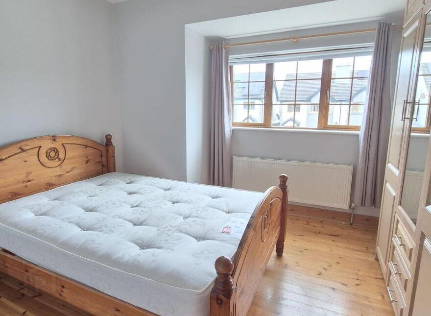 3 Lake View, Glenamaddy, F45XD50