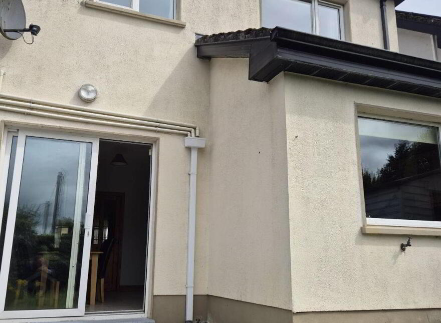 3 Lake View, Glenamaddy, F45XD50