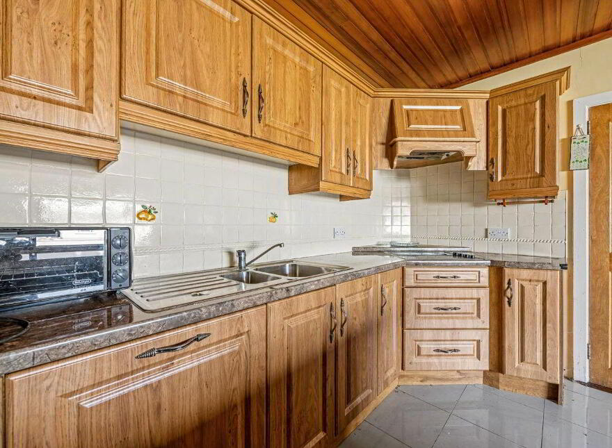 Station Road, Foxford, F26A471