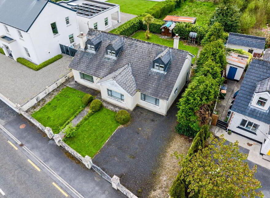 Station Road, Foxford, F26A471