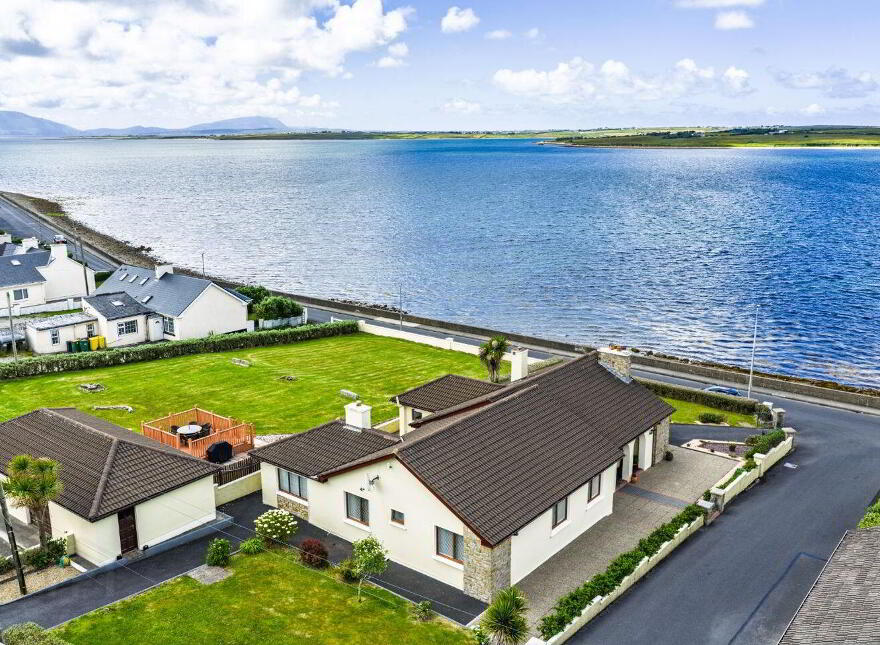 Shore Road, Belmullet, F26Y732