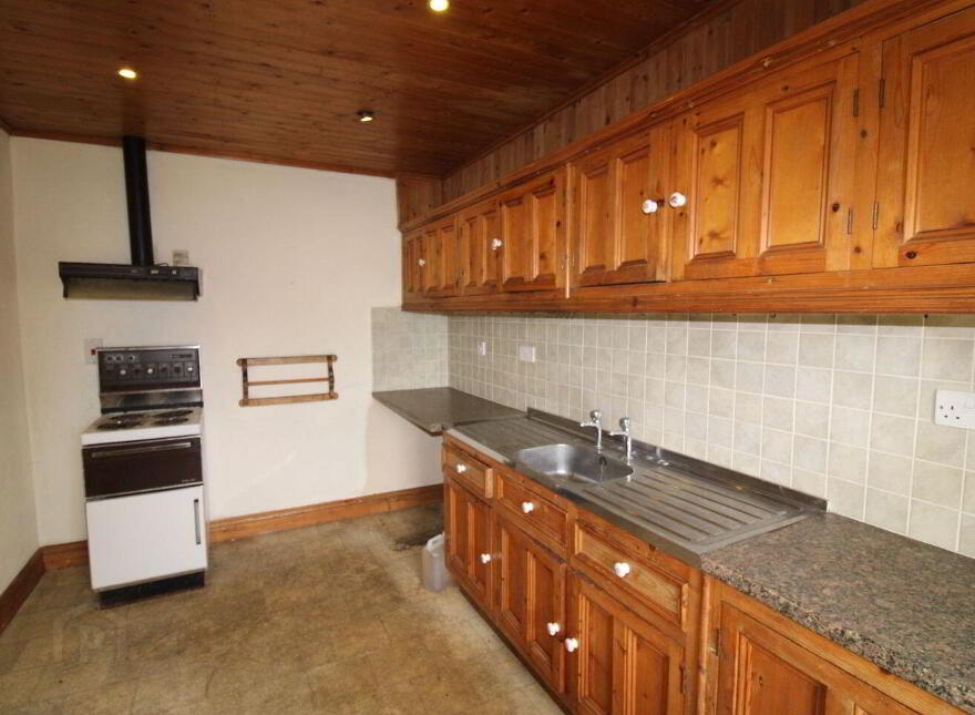 Derryhillagh, Castlehill, Derreen, F26N974