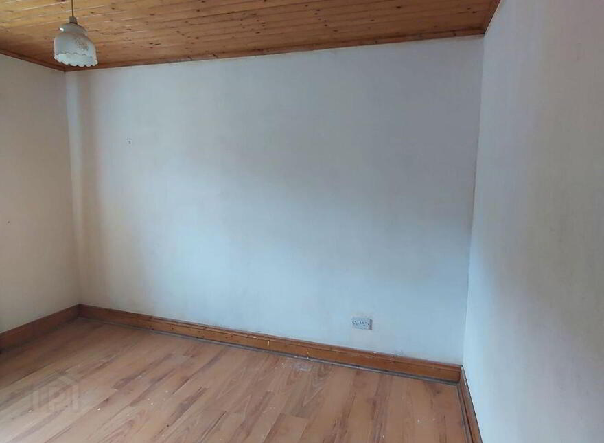 Derryhillagh, Castlehill, Derreen, F26N974