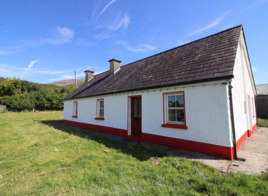 Derryhillagh, Castlehill, Derreen, F26N974