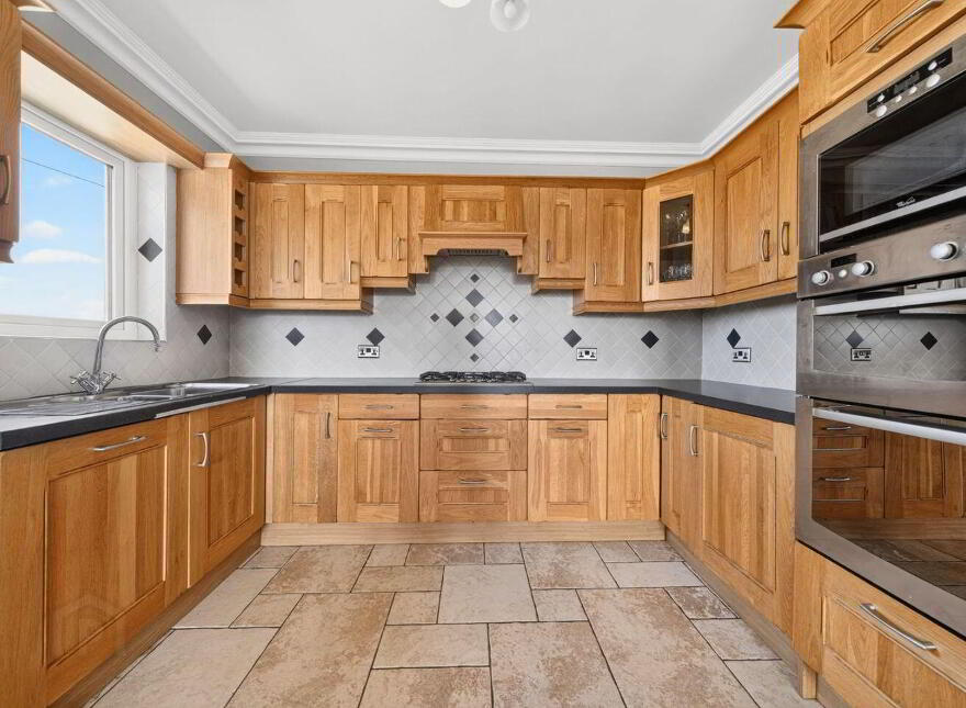 Elly, Clogher, Ballina, F26TP90