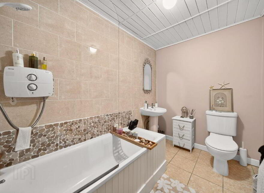 Quay Cottage, The Quay, Ballina, F26F75A