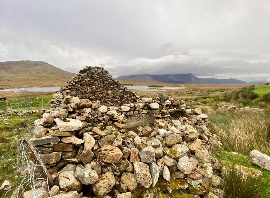 Derryvoreada, Connemara, Recess