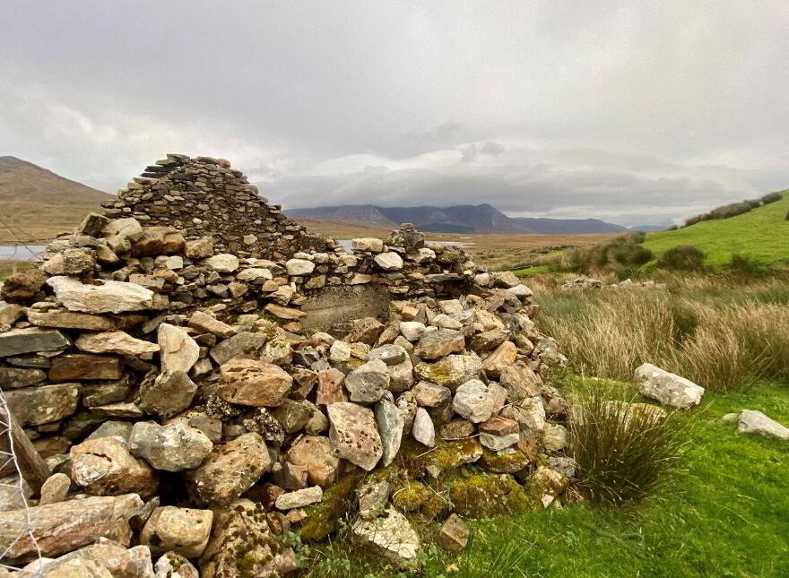 Derryvoreada, Connemara, Recess
