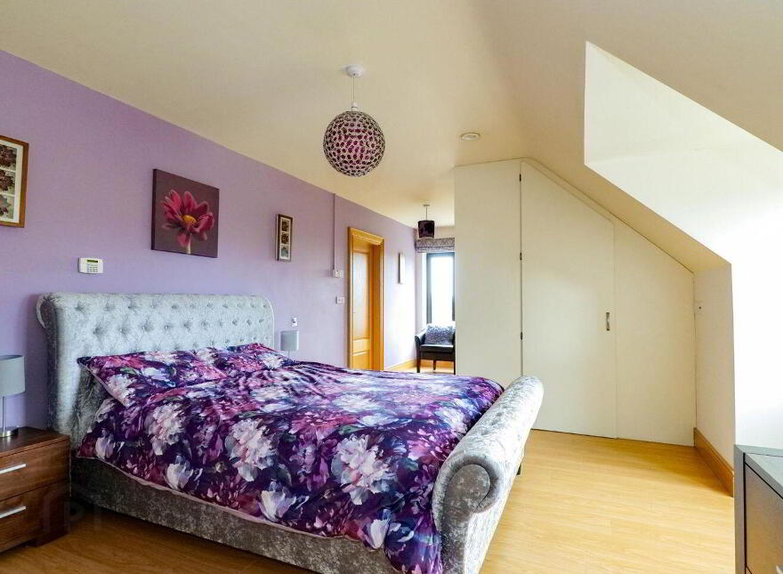 Both Chuanna Thiar, Spiddal, H91TN8Y