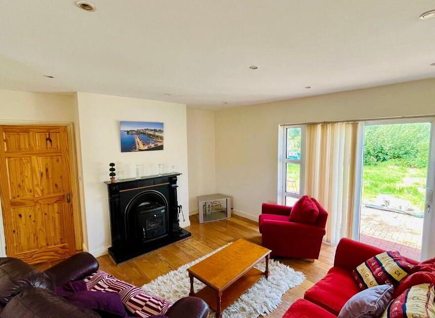 19 The Spires, Clifden, H71P603