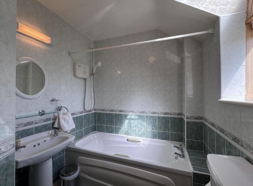 19 The Spires, Clifden, H71P603