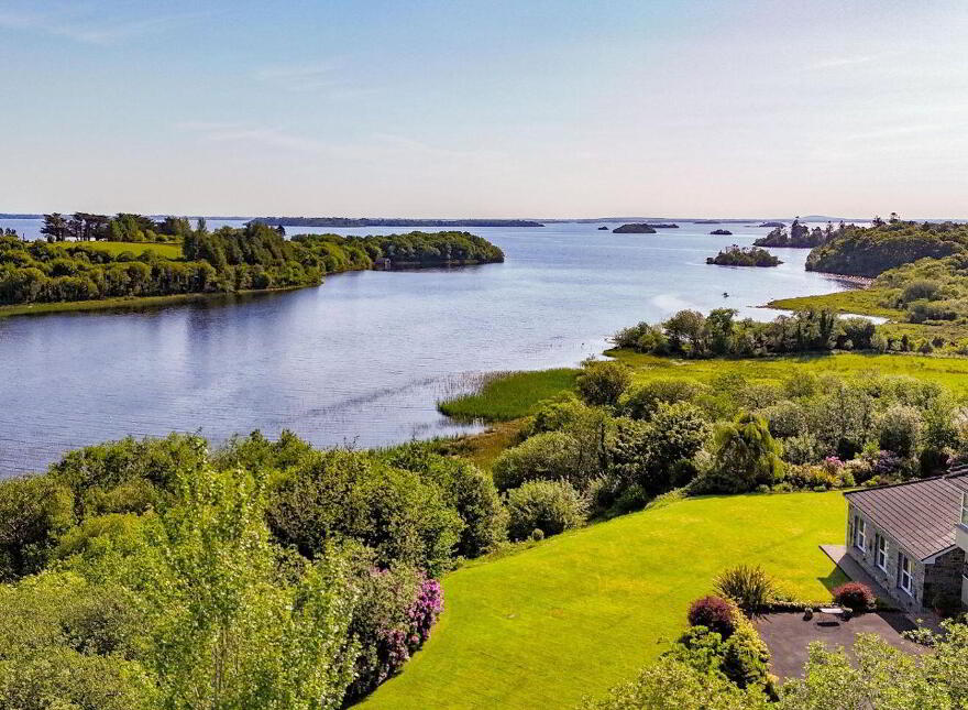 Kitts Bay - Lake Shore House, Glann Road, Oughterard, H91PN7P