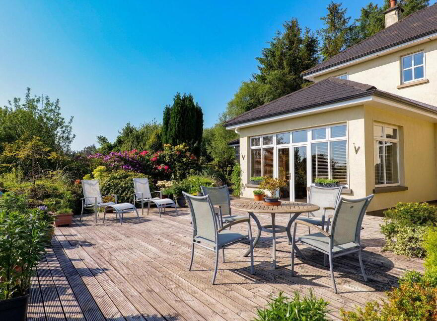 Kitts Bay - Lake Shore House, Glann Road, Oughterard, H91PN7P