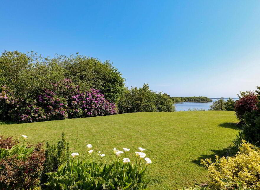 Kitts Bay - Lake Shore House, Glann Road, Oughterard, H91PN7P