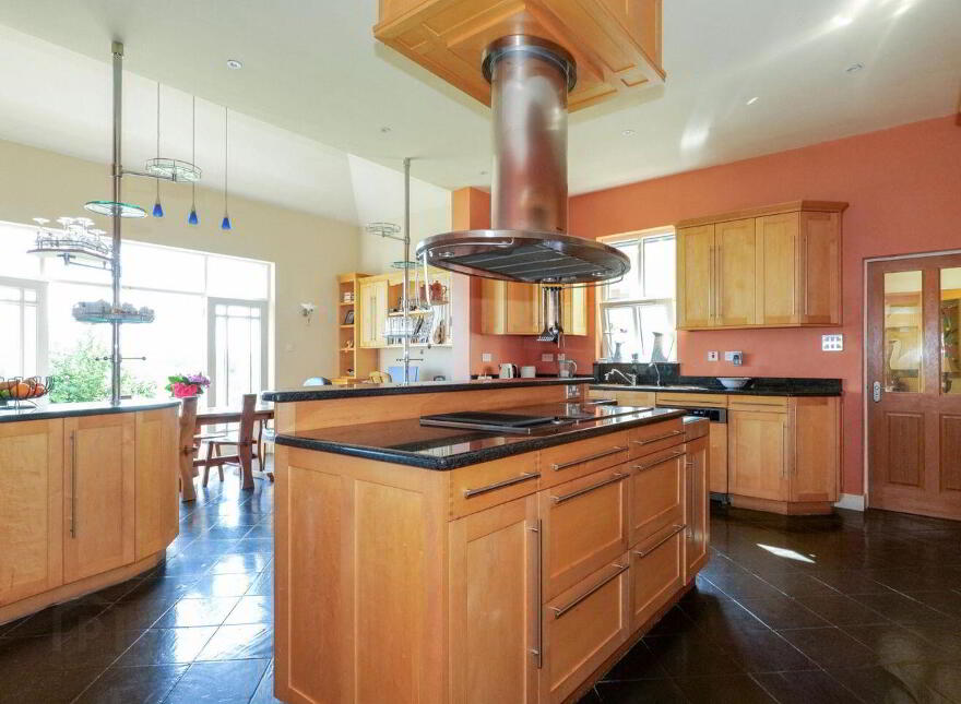 Kitts Bay - Lake Shore House, Glann Road, Oughterard, H91PN7P