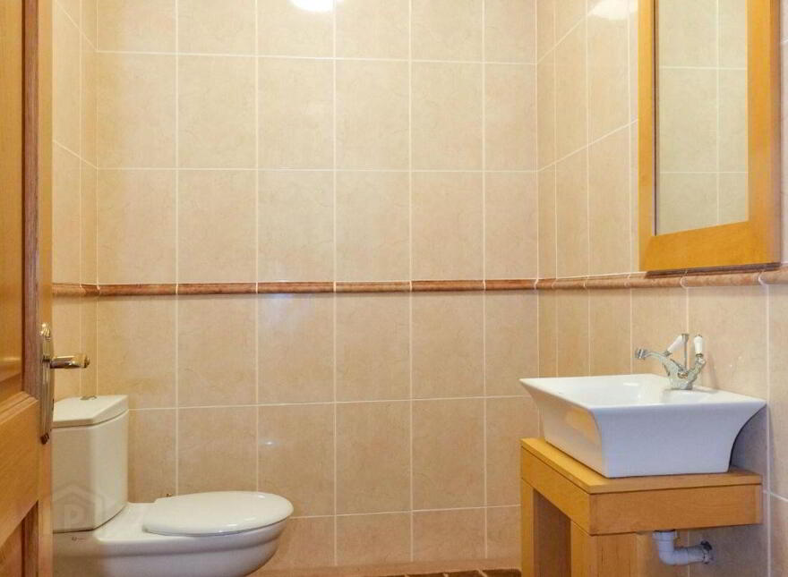 Kitts Bay - Lake Shore House, Glann Road, Oughterard, H91PN7P