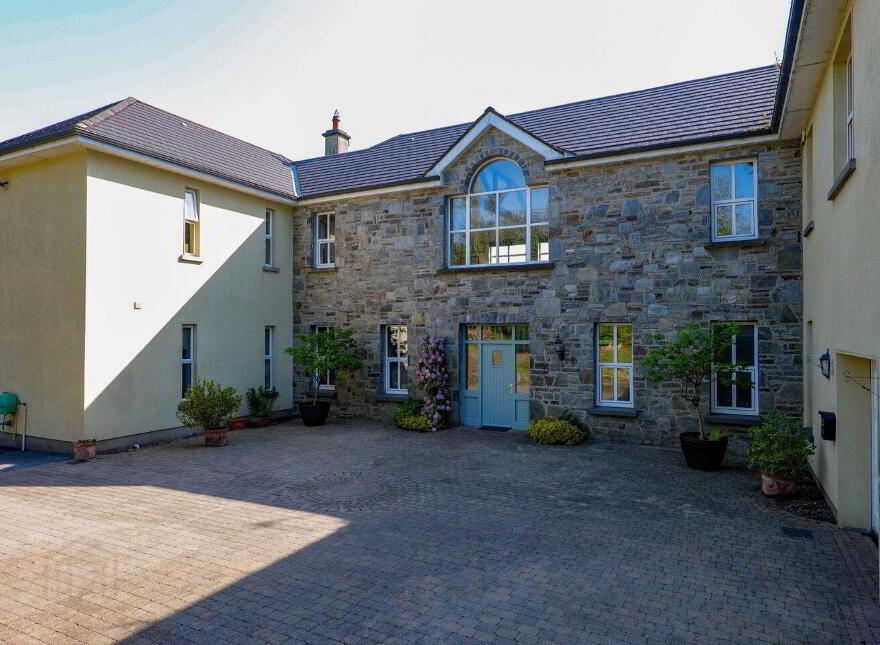 Kitts Bay - Lake Shore House, Glann Road, Oughterard, H91PN7P