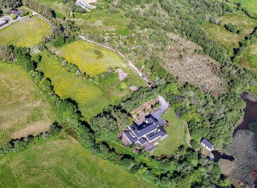 Kitts Bay - Lake Shore House, Glann Road, Oughterard, H91PN7P