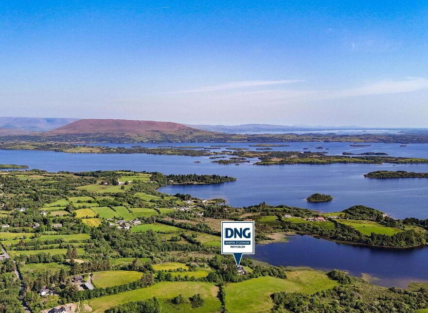 Kitts Bay - Lake Shore House, Glann Road, Oughterard, H91PN7P