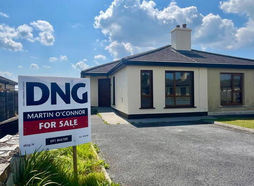12 Racecourse Hill, Clifden, H71YH01