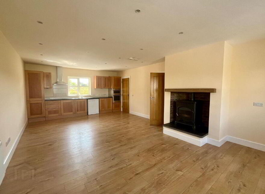 Knock, Lettermore, H91E19W