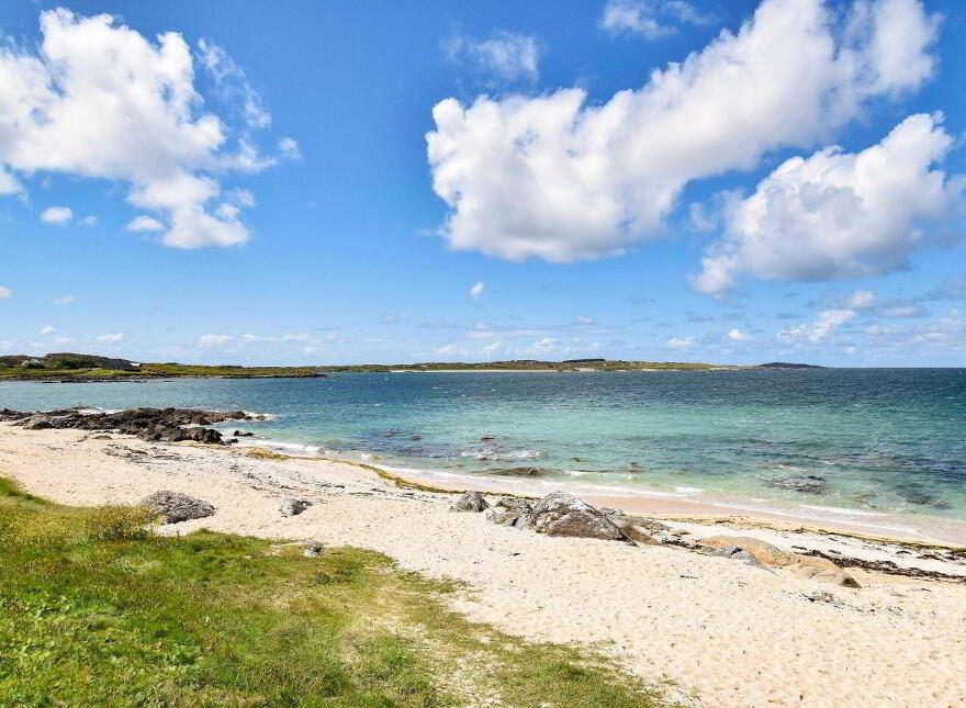 Mannin Lodge, Derrigimlagh, Ballyconneely, H71DP48
