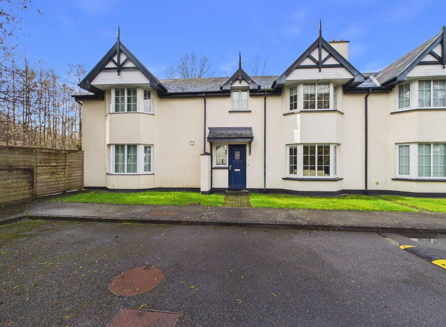 1 & 1A Lansdowne Village, Kenmare, V93W974