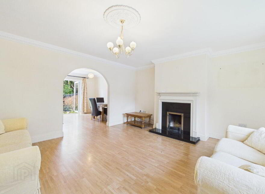 1 & 1A Lansdowne Village, Kenmare, V93W974