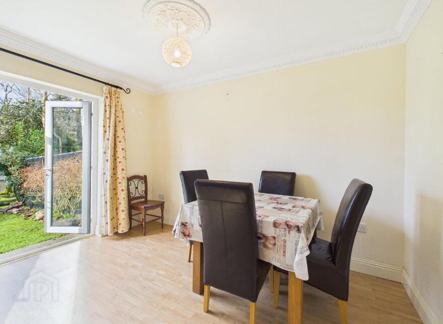 1 & 1A Lansdowne Village, Kenmare, V93W974